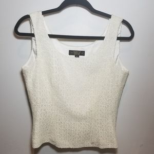 Fitted off white top